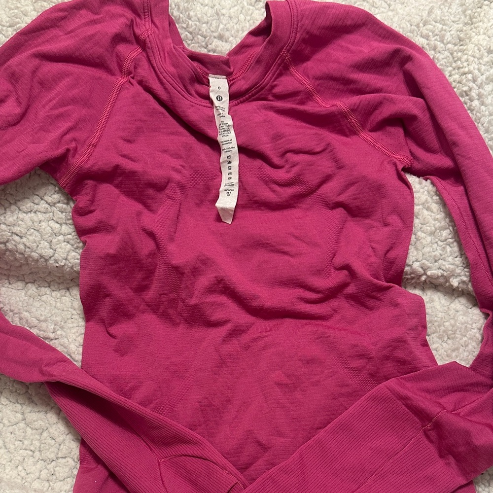Lululemon Athletica Fuchsia Long Sleeve Top